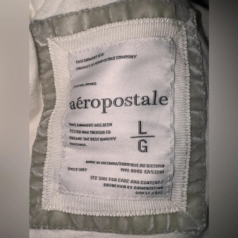 Aeropostale Y2K Women's Cream Hoodie with Faux Fur Trim - Picture 4 of 10